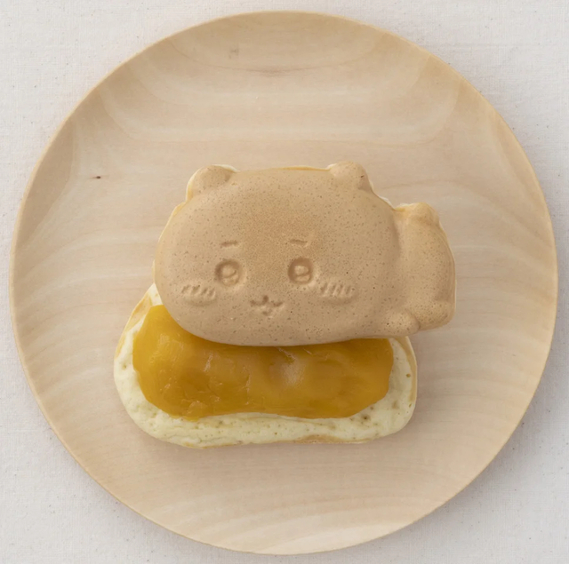 「ちいかわ（いもあん）」＜期間：2025年4月7日〜＞【“ちいかわ・ハチワレ・うさぎ”が「ちいかわ焼き」に♪4月7日に「横浜ワールドポーターズ」にオープン！】