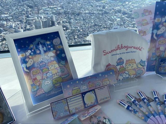 【すみっコぐらし オリジナルコラボグッズ】TシャツやBOXメモも見逃せない！