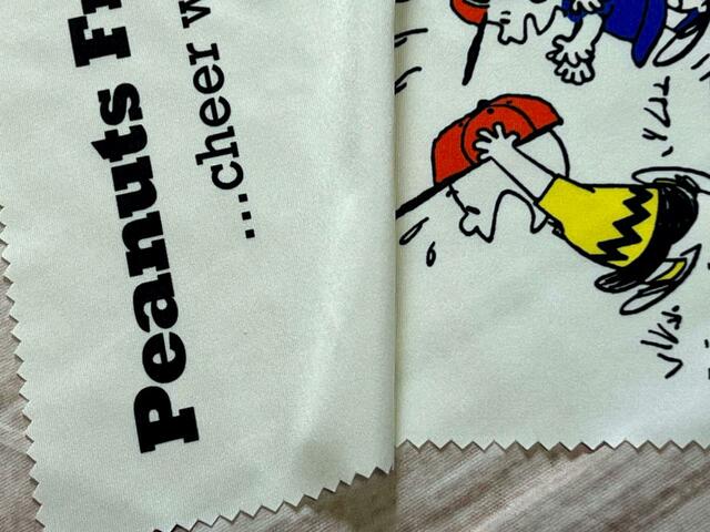 美しい光沢感のある生地が高級感アップ！