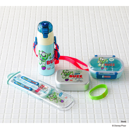 キッズトリオセット ¥1,350／キッズ軽量ワンプッシュダイレクトボトル 470ml ¥2,800キッズアルミランチボックス ¥1,800／キッズタイトランチボックス ¥1,400