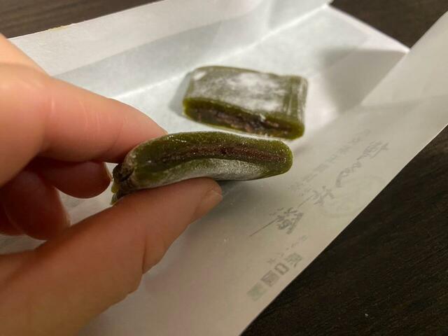 【原口園 扶桑庵 博多折餅】全体的に甘さ控えめで老若男女に受けそうです