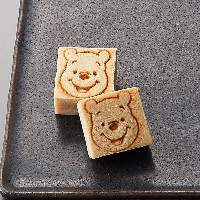 おせち・三段重「くまのプーさん」｜27,900 円(税込)