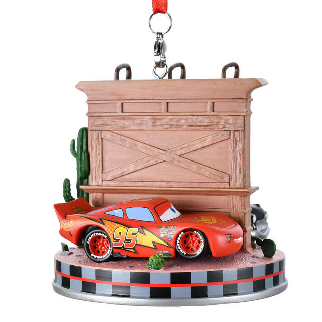 ライトニング・マックィーン＆シェリフ オーナメント Disney Christmas Ornament 2,800円 ※一部店舗限定