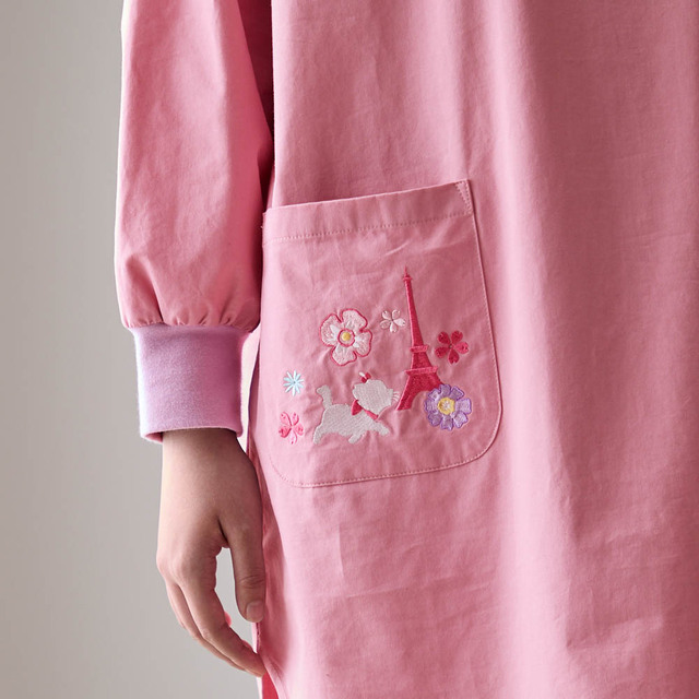 サッとかぶるだけの割烹着「おしゃれキャットマリー」|¥4,990 (税込)