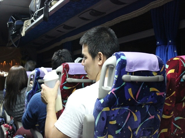 帰りのバスでもプロテインは欠かさない