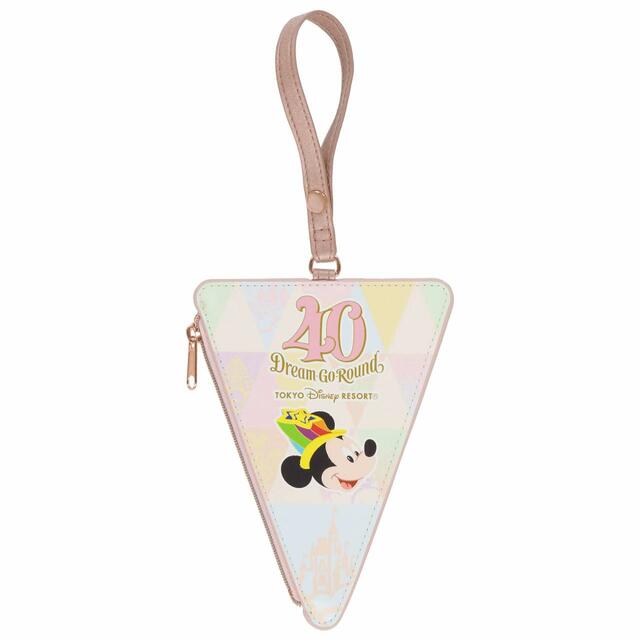 トートバッグ 5,500円｜サイズ：（本体）高さ約36×幅約49×マチ約13cm｜東京ディズニーリゾート40周年“ドリームゴーラウンド”スペシャルグッズ｜発売日：2023年4月10日（月）｜販売店舗：東京ディズニーランド「グランドエンポーリアム」、東京ディズニーシー「エンポーリオ」