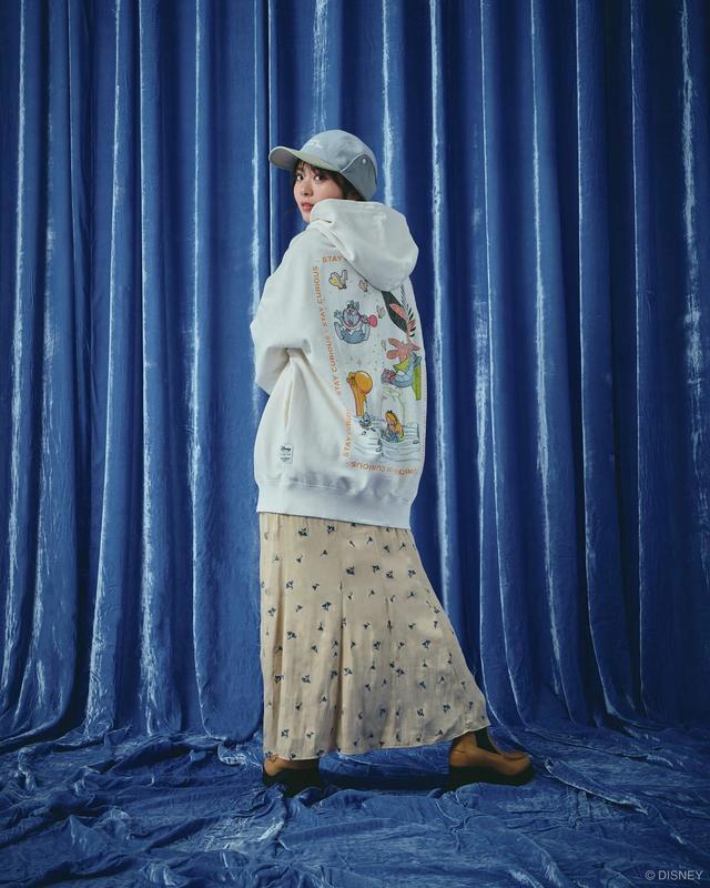 OVERSIZED HOODIE/ALICE¥8,998|Disney SERIES CREATED by MOUSSY 星乃夢奈氏限定コレクション