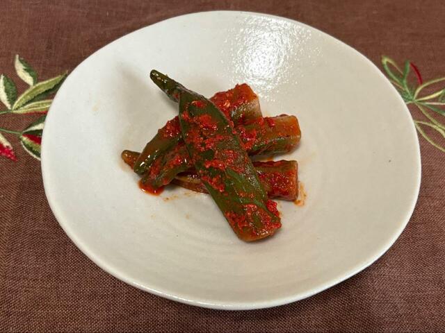 【ロピア　おくらキムチ】一つ一つのおくらが大きく、3つくらいで十分夕食の1品になりそうなキムチです