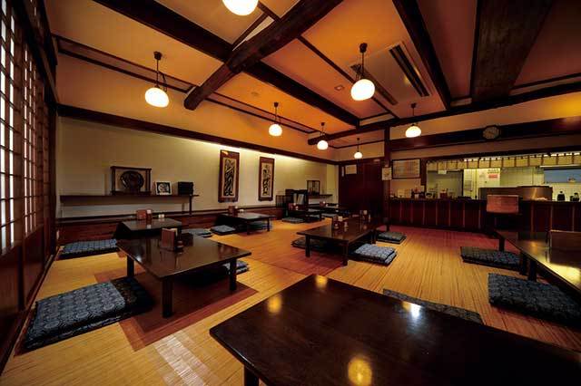 勝烈庵 馬車道総本店（関内） 内観