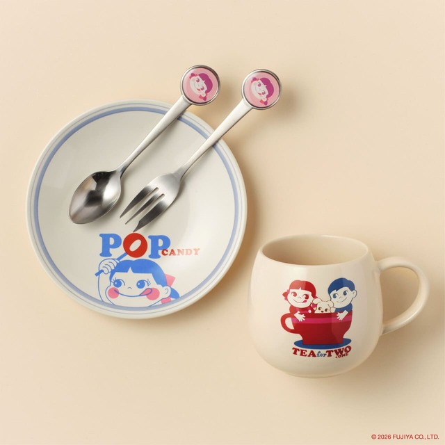 【ペコちゃん×Afternoon Tea LIVING】プレート ￥1,760、ティースプーン ￥990、ケーキフォーク ￥990、マグカップ ￥1,980