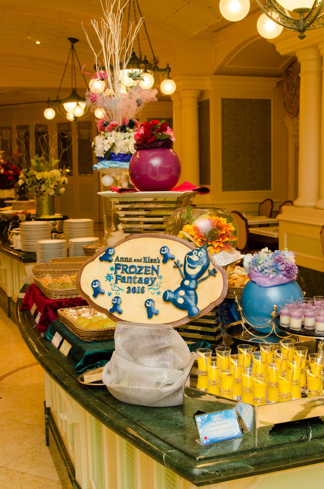 「シャーウッドガーデン・レストラン」店内|東京ディズニーランドホテル 2016年「アナとエルサのフローズンファンタジー」