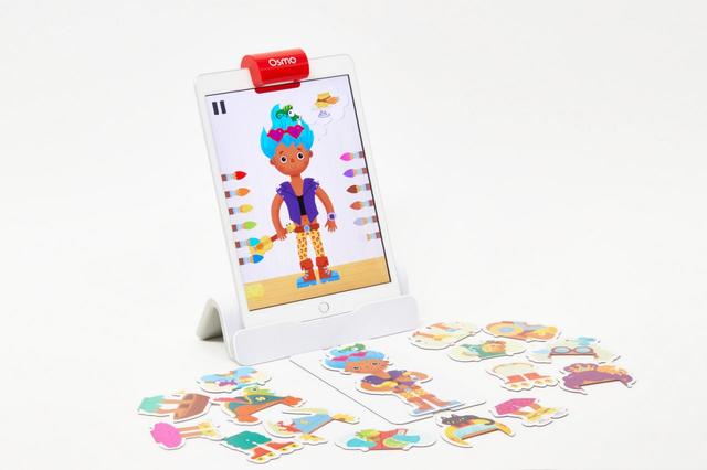 「Osmo リトル ジーニアス スターター キット」使用イメージ