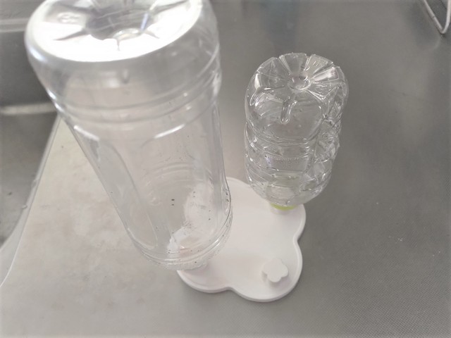 【セリア】珪藻土ペットボトル立て