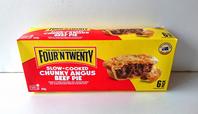【FOUR'N TWENTY　ビーフパイ　900g（150g×6個）　998円】赤と黄色が目を引くパッケージが印象的