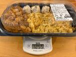 【コストコ 麻婆チャーハン】麻婆チャーハンを重量計にのせてみました!1255gでボリューム感がすごい!!