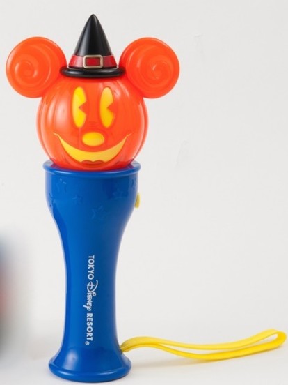 16年 ディズニー ハロウィーン 共通スペシャルグッズ紹介 かぼちゃおばけ のミッキーやくまのプーさんに注目 3 4 ディズニー特集 ウレぴあ総研