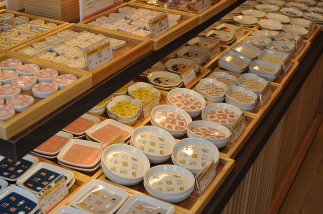 色とりどりの豆皿