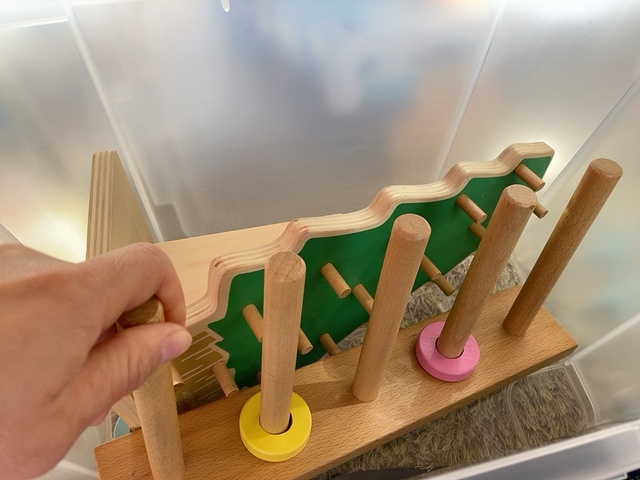 【ニトリ 運べるコンテナボックス】おもちゃでも土台など大きなものはワイドサイズに収納