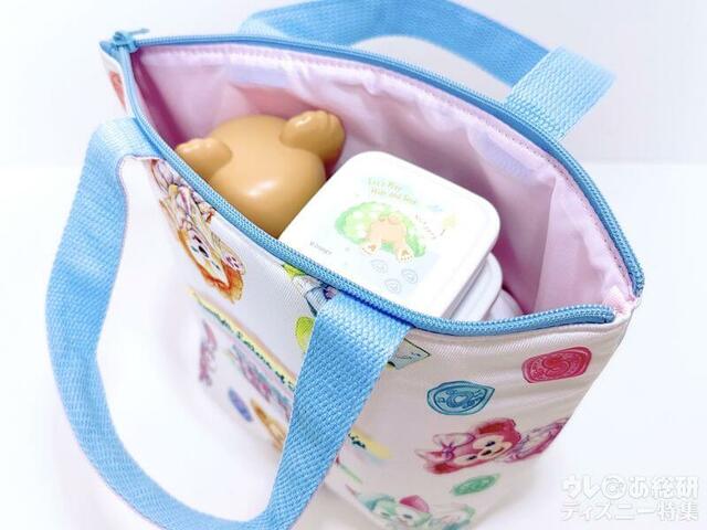 間にアルミシート入り