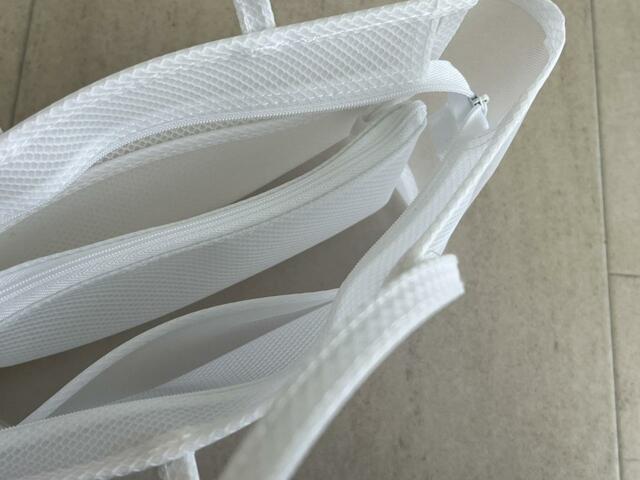 【無印良品　EVAスパポーチ】ポケットが多めなので嬉しい！