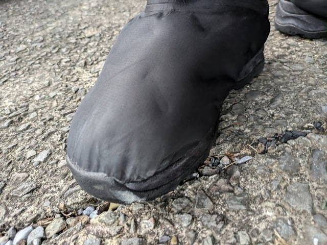 【ワークマン 防寒ブーツ 氷雪耐滑ケベックネオ】1日着用してソール部分が白くなってしまいましたが、濡らしたブラシでこすればすぐに取れました！