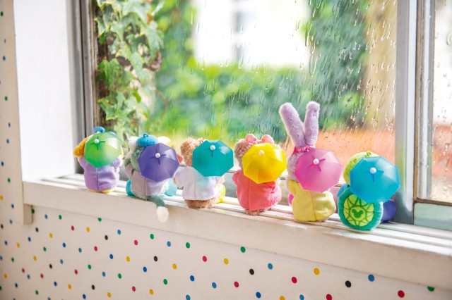 「ダッフィー＆フレンズのビューティフル・レイニーデイズ」ぬいぐるみストラップ