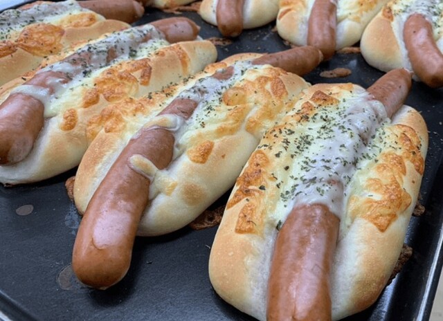 進和学園　サンメッセしんわ「やまと豚のキングドッグ」