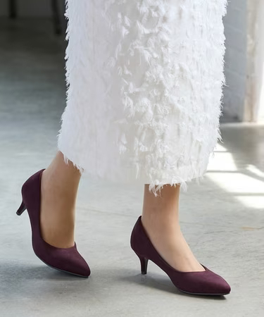 「美ージーポインテッドトゥパンプス」2,980円（税込）