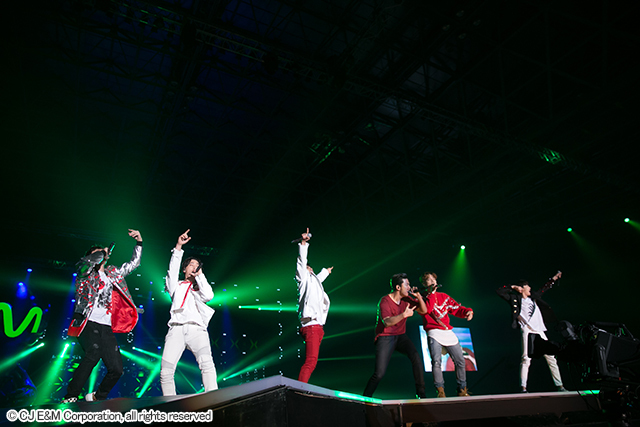 2PM　『KCON 2016 Japan』4月10日＠幕張メッセ国際展示ホール7,8ホール