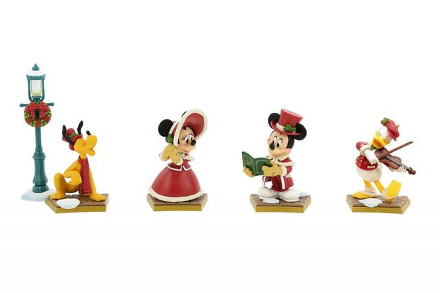 ミニチュアフィギュア 1,500円｜「ディズニー・クリスマス」スペシャルグッズ｜東京ディズニーリゾート40周年“ドリームゴーラウンド”｜発売日：2023年11月7日（火）｜販売店舗：東京ディズニーランド「ディズニー＆カンパニー」、東京ディズニーシー「エンポーリオ」