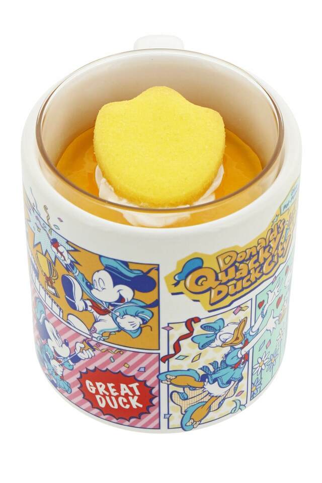 パッションフルーツ・パイナップルゼリー&バニラムース、スーベニアカップ付き 1,100円|提供店舗:東京ディズニーランド「スウィートハート・カフェ」|スペシャルイベント「ディズニー・パルパル―ザ」第2弾「ドナルドのクワッキー・ダックシティ」スペシャルメニュー