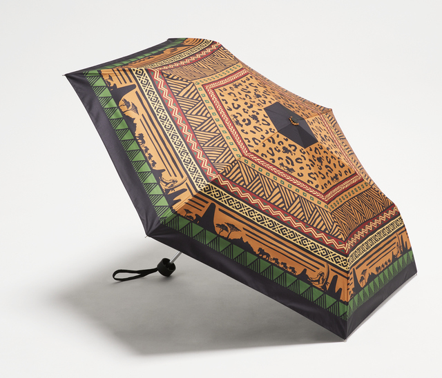 １級遮光折りたたみ晴雨兼用日傘「ライオン・キング／スカー」｜￥5,990（税込）