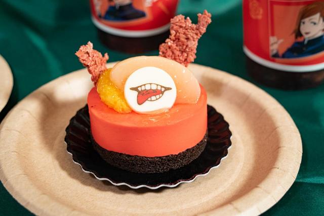 虎杖 悠仁のブラッドオレンジムース｜ユニバーサル・スタジオ・ジャパン「呪術廻戦」スペシャルメニュー