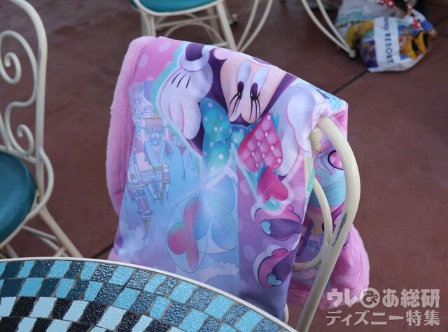 プラザパビリオン・レストラン　貸し出し用ブランケット