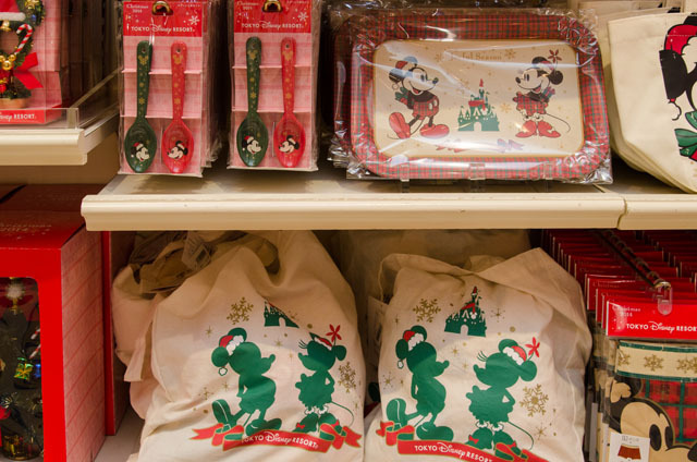 2014クリスマス限定グッズ（ランド/シー共通）29　©Disney 