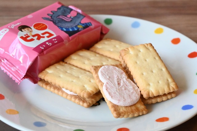 【ビスコ】ほんのりピンク色がかわいい「ビスコ＜いちご＞」