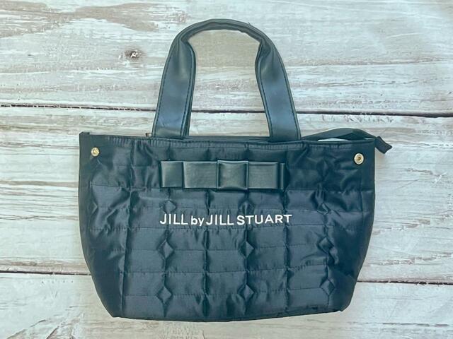 リボンとキルティングのコンビネーションが大人かわいいバッグです♪【JILL by JILLSTUART(ジル バイ ジルスチュアート)リボンショルダーバッグ】