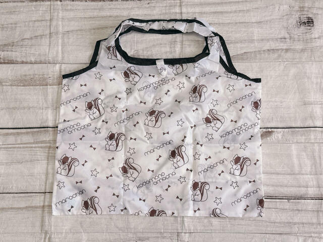 エコバッグはにぎやかな総柄デザイン♪