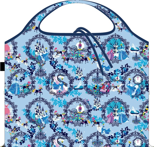 エコバッグは柄を全面で楽しめておすすめ。