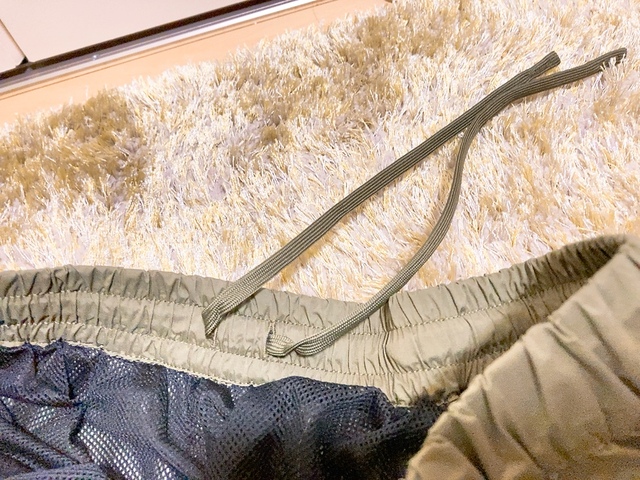 【ワークマン レディース撥水ライトスカートレイン】ウエストはゴムで脱ぎ履き楽々