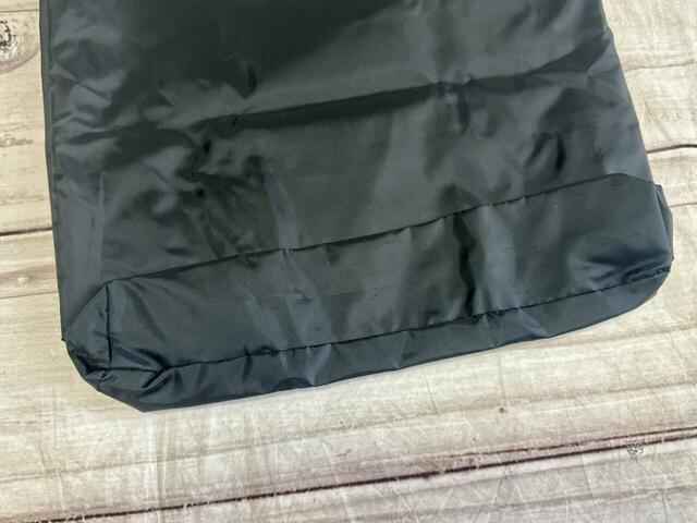 マチ付きなので収納力も◎