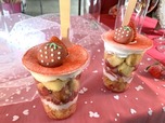 〈アッシュ×エムbébé〉湘南いちごのメリメロパフェ（プレーン 1,200円）