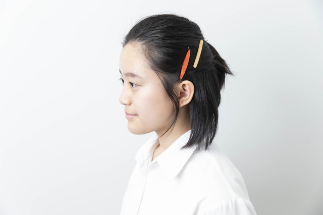 存在感のあるピンを使うとまた違った雰囲気に