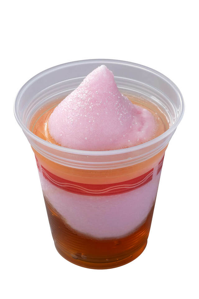 カクテルスムージー(ウイスキー&ピーチ) 780円|東京ディズニーリゾート40周年“ドリームゴーラウンド”スペシャルメニュー