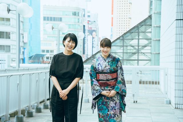 左から）松たか子、広瀬すず