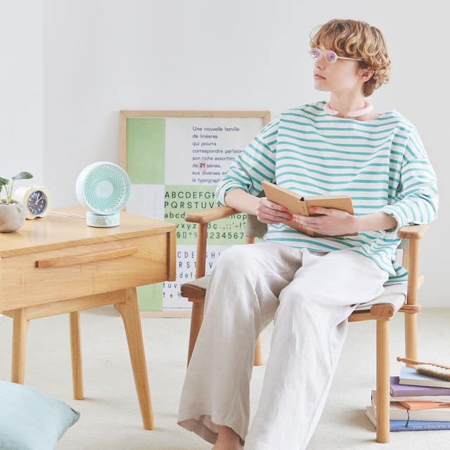 【アフタヌーンティー・リビング】「デスクファン」使用イメージ