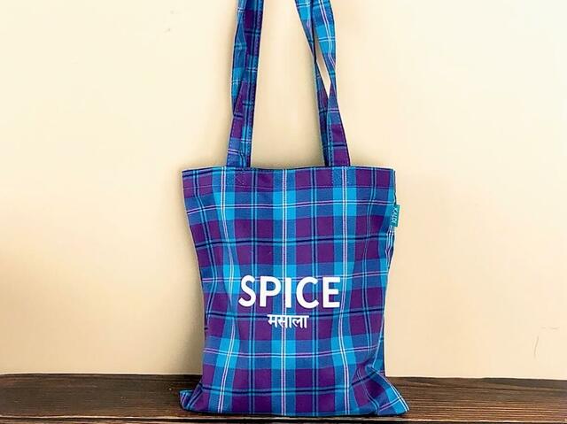 【カルディ スパイスバッグ/オリジナルトートバッグ】カラーはマドラスブルーとマドラスグリーンの2種類です