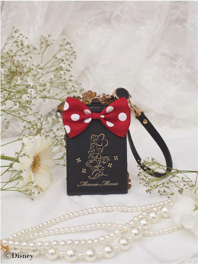 Minnie Mouse/リール付きパスケース｜¥4,800