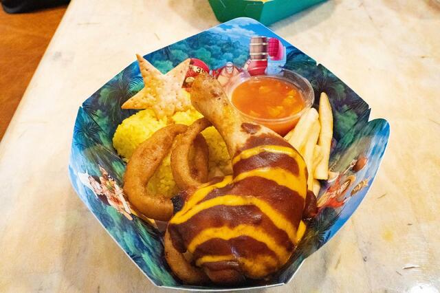 フランキーのアメリカン☆チキンプレート 2,100円｜ユニバーサル・スタジオ・ジャパン「ワンピース・プレミア・サマー2023」スペシャルメニュー