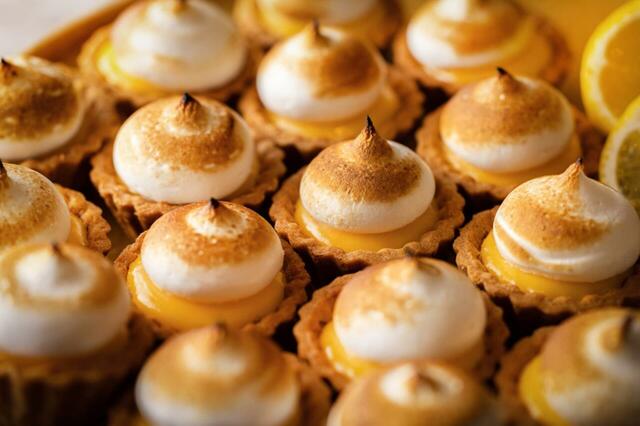 「タルトレット・オ・シトロン」＜期間：2026年2月25日～＞【フレッシュ苺＆苺スイーツ、本格イタリアンが食べ放題！「XEX」4店舗で贅沢ランチブッフェ順次スタート！】